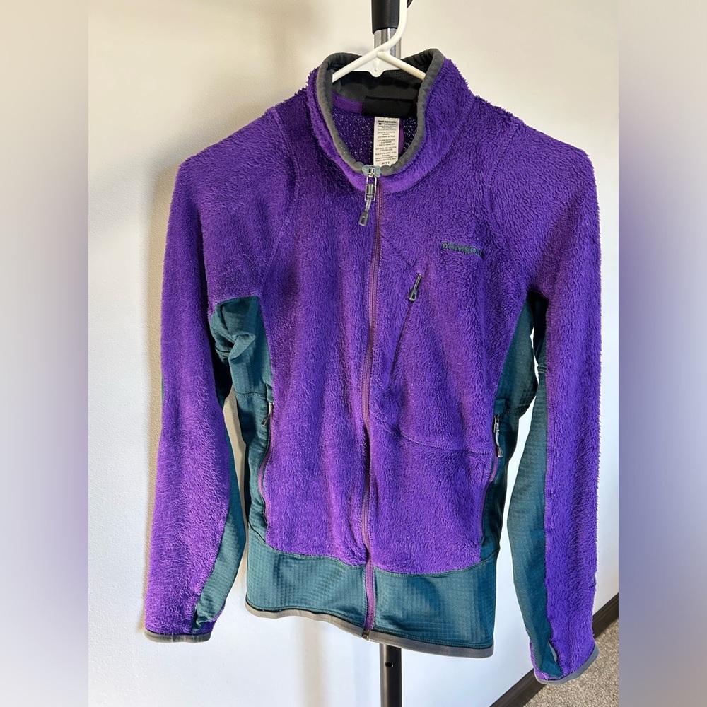 Patagonia R2 Fleece Jacket SZ: XS
